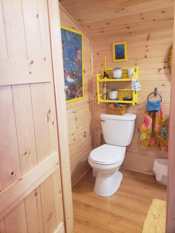 Phòng tắm tại Le refuge aux coquelicots