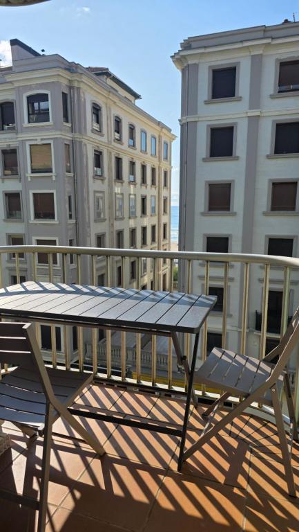 Μπαλκόνι ή βεράντα στο Beach Big Apartment With 3 Rooms Apartment Parking Included