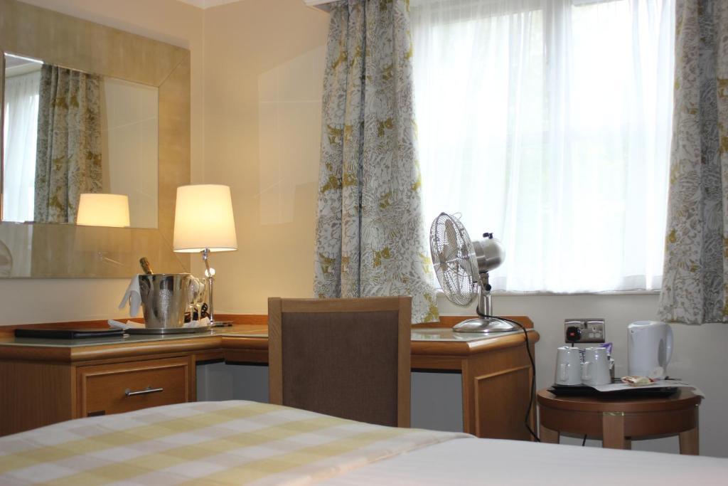 Best Western Chilworth Manor Hotel - Resim 30