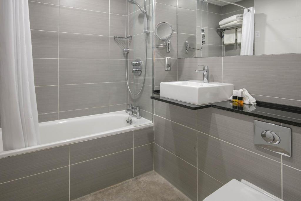 Best Western Chilworth Manor Hotel - Resim 43