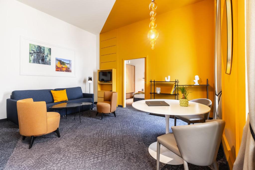 HiLight Suites Hotel - Resim 36