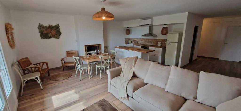 Nhà bếp/bếp nhỏ tại Magnifique Appartement 6 Personnes