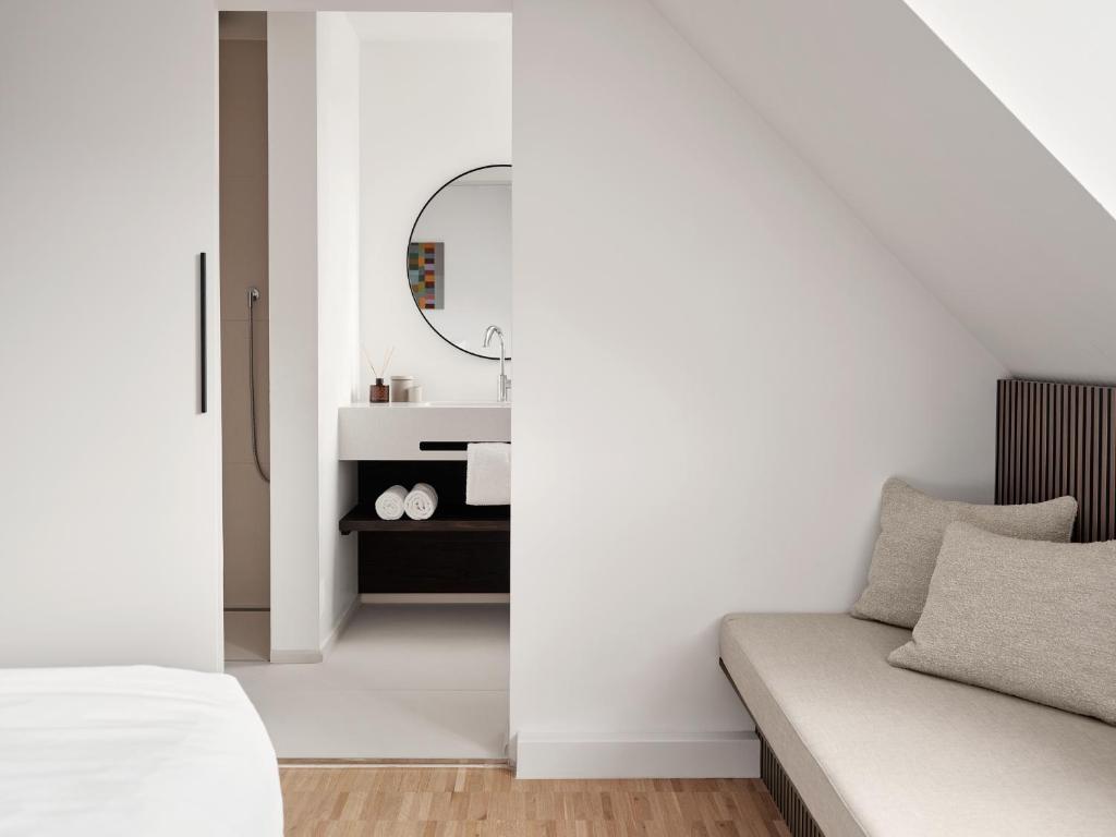 Bob W Munich Schwabing - Resim 29