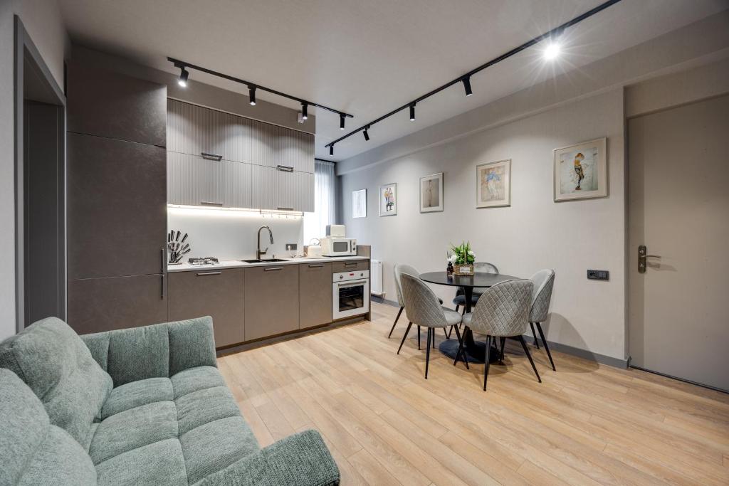 تصویر اتاق‌های Ninore Studio Apartment with Terrace - تصویر ۲
