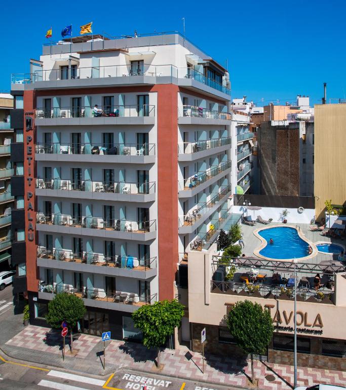 Petit Palau - Adults Only 4