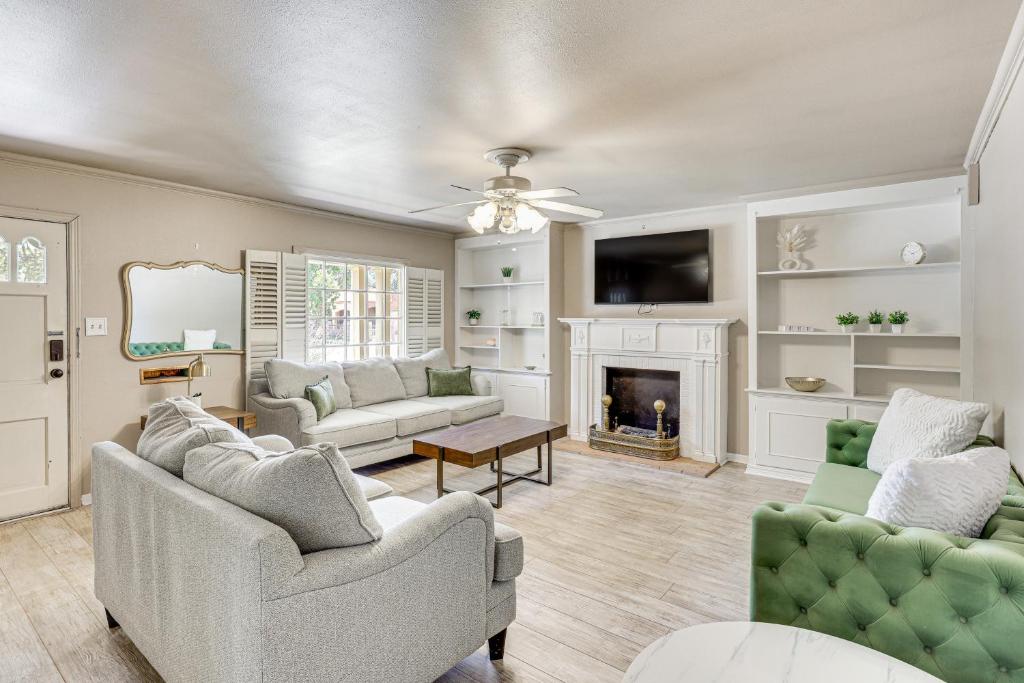 Half-Mi to Campus! Lubbock Home with Fenced Yard, Lubbock (updated ...
