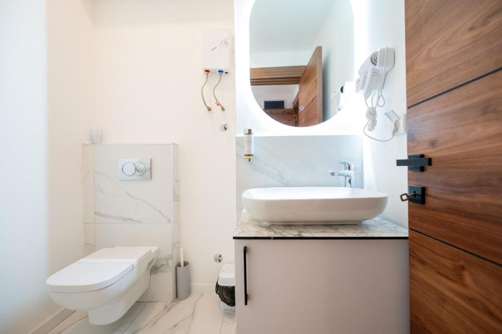 Boutique Hotel Kings Palace - Resim 30