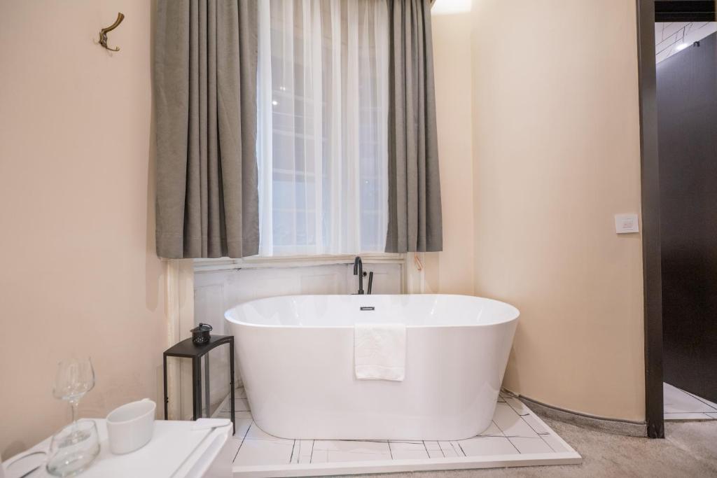 Boutique Hotel Kings Palace - Resim 41