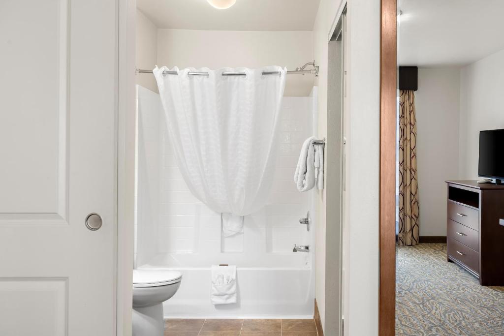 Ledgestone Suites Hotel Vernal - Suite Deluxe Con Cama Grande