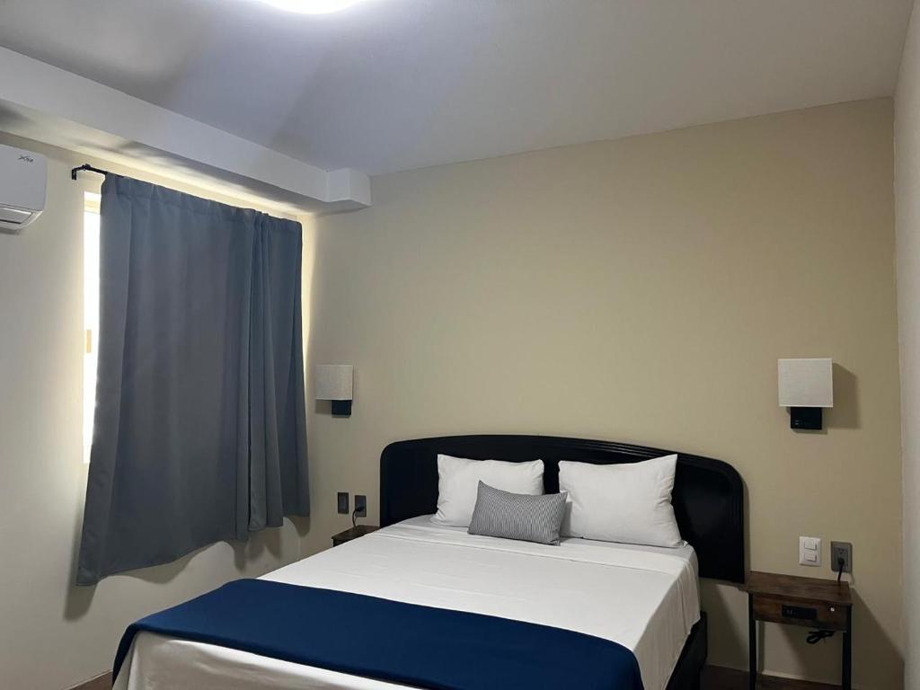 Hotel Plaza del Arco - Monterrey - Chambre Double