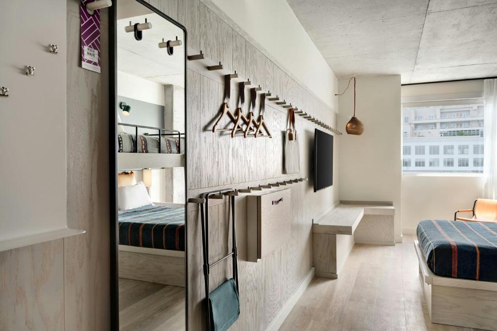 Moxy Charlotte Downtown photo