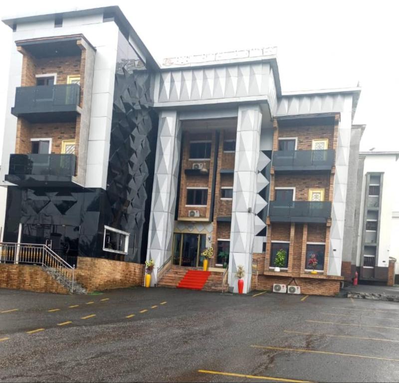 Hoone, kus hotell asub