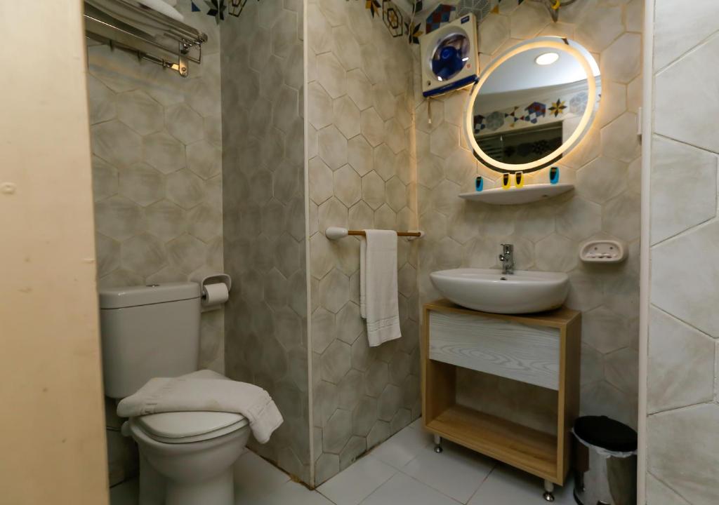 Turquoise Pyramids & Grand Egyptian museum view Hotel - 11