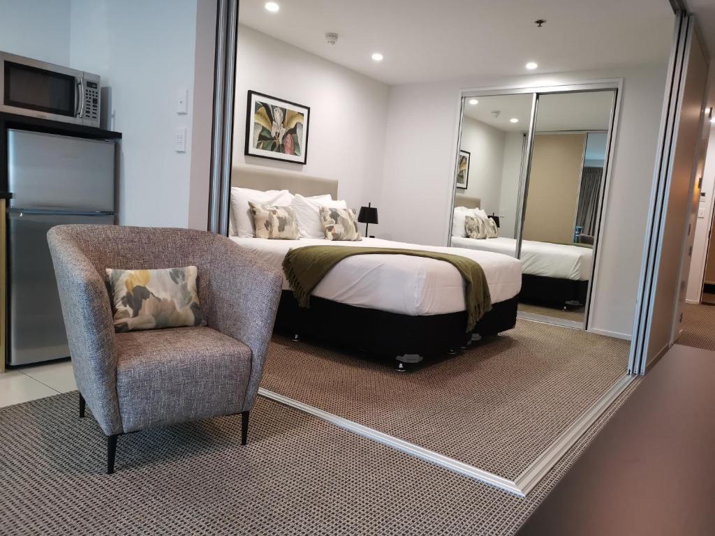 
Classic One-Bedroom Apartment with King Bed
