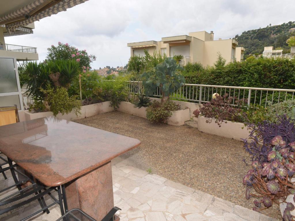 Spacieux 3P avec terrasse et piscine à Menton