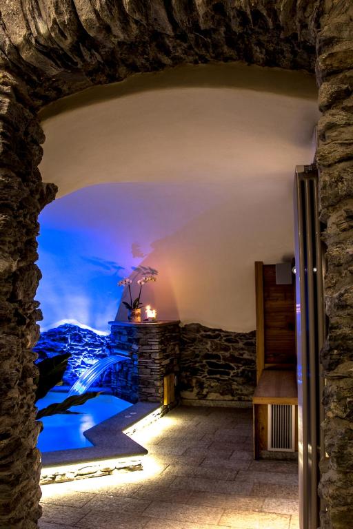 Nespecifikovaný výhled na hory nebo výhled na hory při pohledu z hotelu