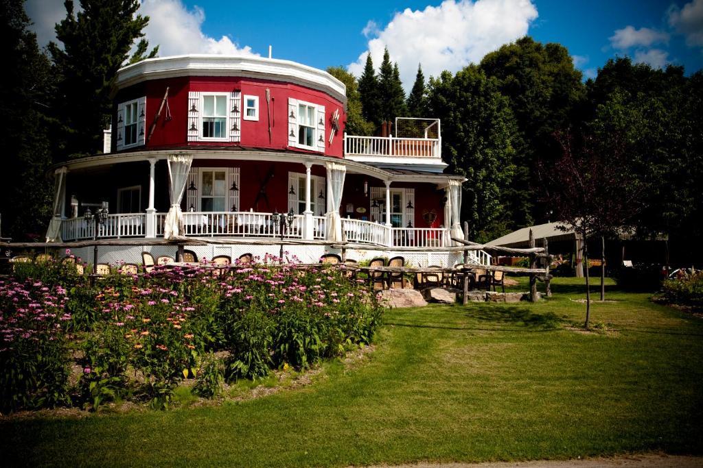 Gallery image of Auberge de La Tour du Lac in Sainte-Agathe-des-Monts