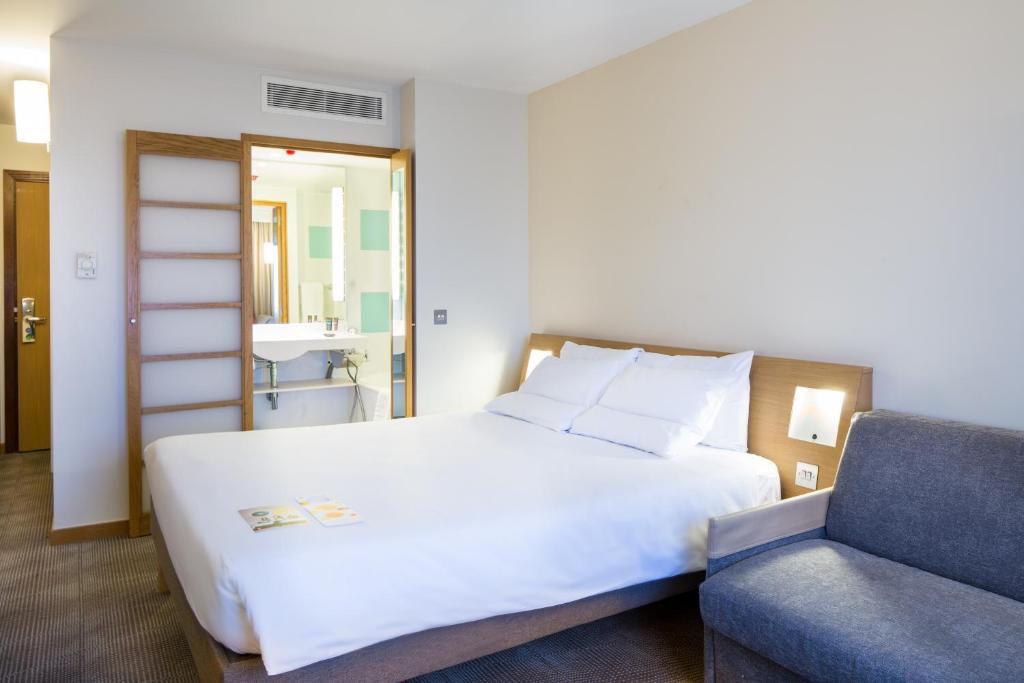 Novotel London Paddington - Superior Queen Room With Sofa