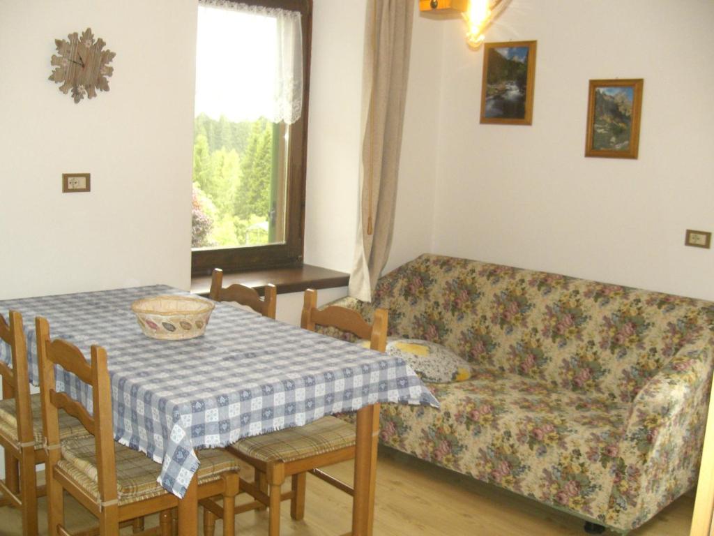 Część wypoczynkowa w obiekcie Appartamenti Kratter Sara