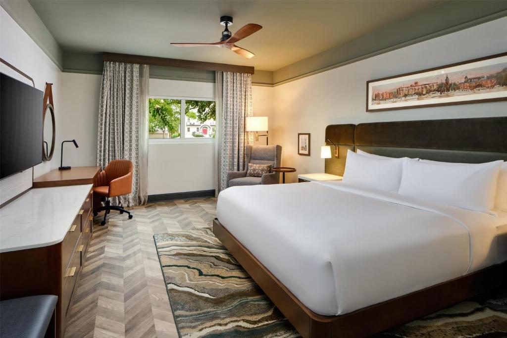 Tryon Riverfront Inn New Bern, Tapestry Collection By Hilton - Chambre Lit King-Size