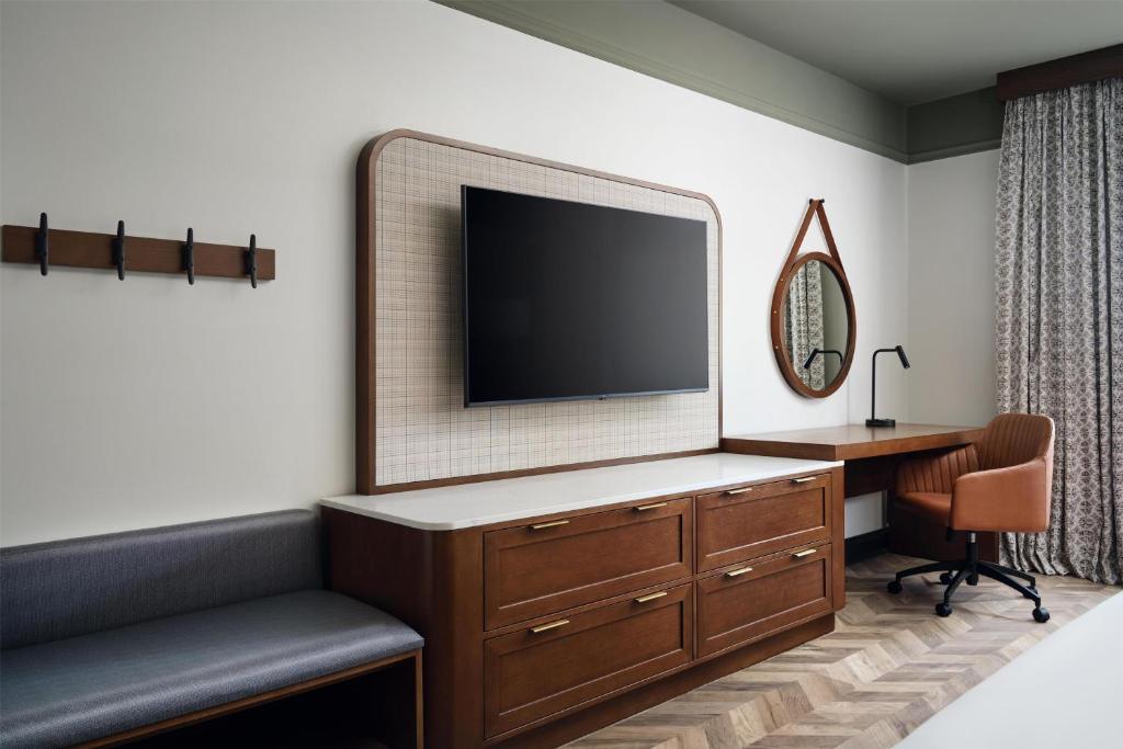 Tryon Riverfront Inn New Bern, Tapestry Collection By Hilton - Chambre King Avec Balcon - Vue Sur L'Eau