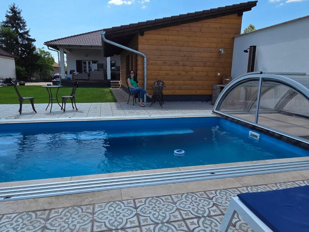 Swimmingpoolen hos eller tæt på Vintage Resort