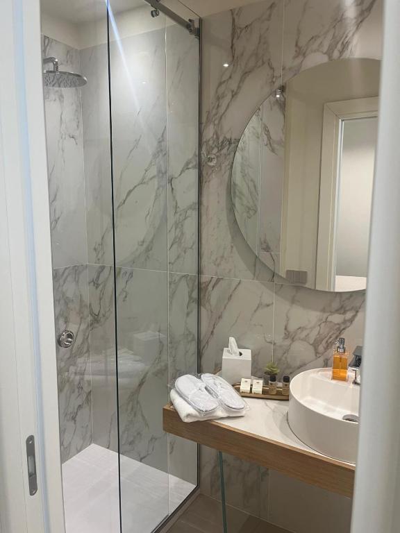 Hera Rooms and Suites - 2