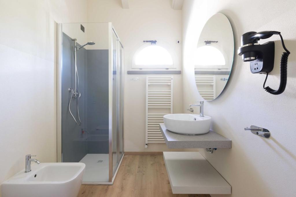 Villa Roncuzzi - Suite Mit Poolblick