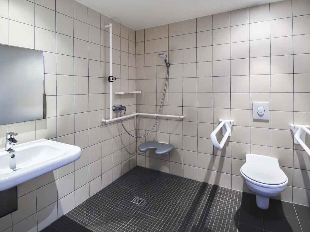 B&B Hotel Frankfurt-Airport - Resim 20