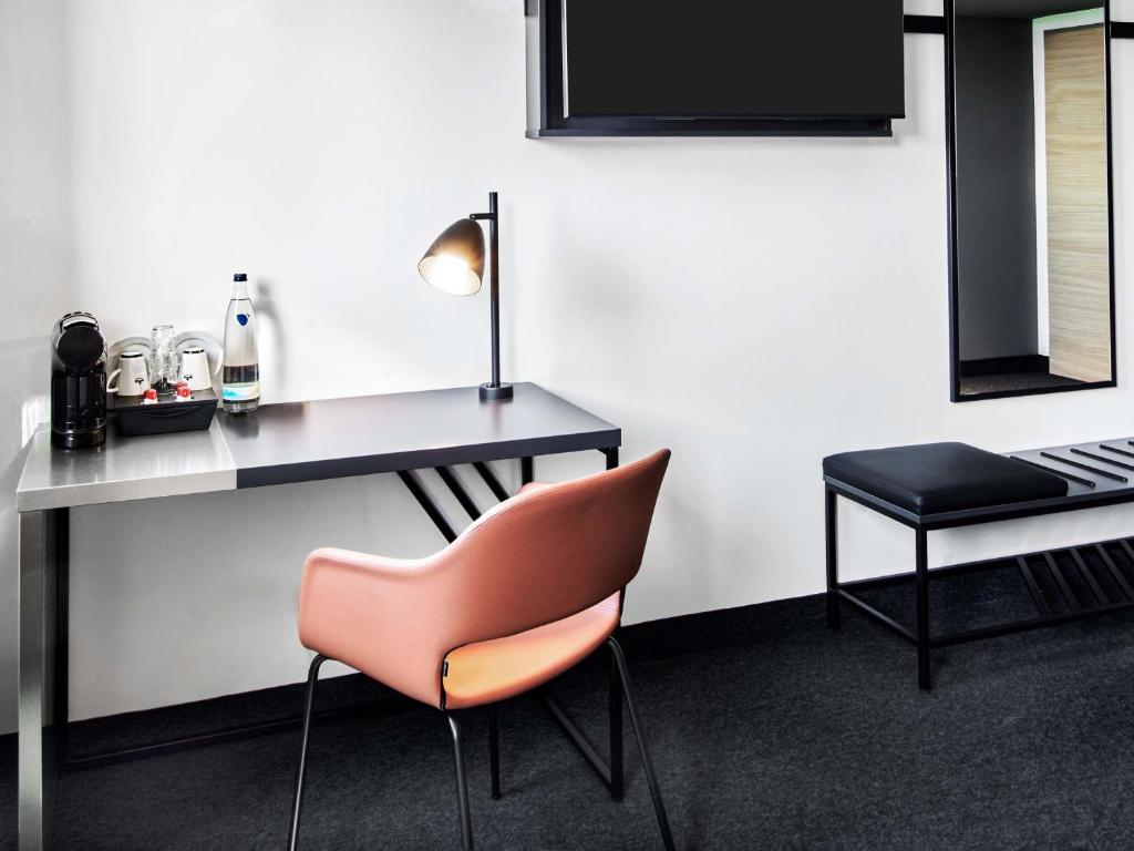 B&B Hotel Frankfurt-Airport - Resim 10