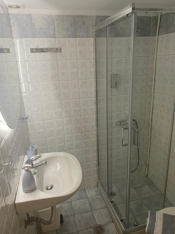 Phòng tắm tại Two Palm Trees 1