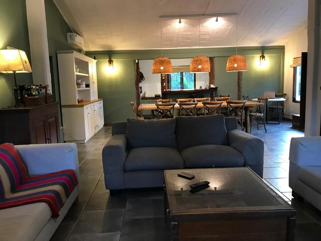 Casa de campo con piscina, limpieza y desayuno