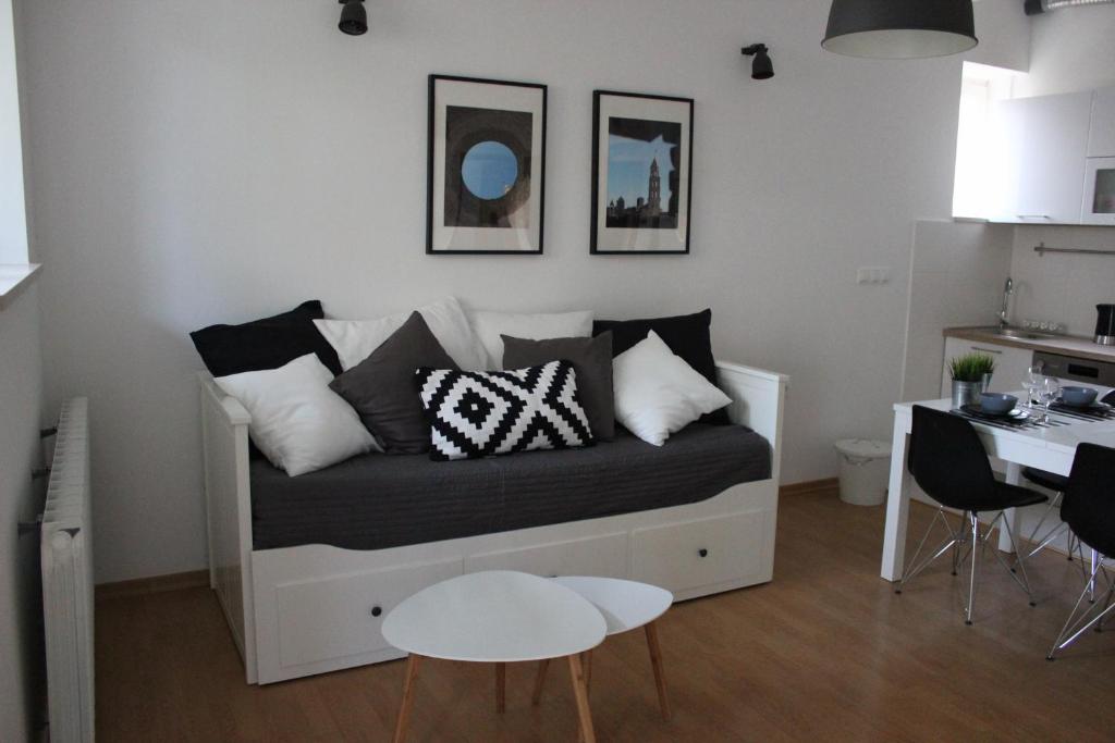 Posedenie v ubytovaní Smile & Enjoy Apartments