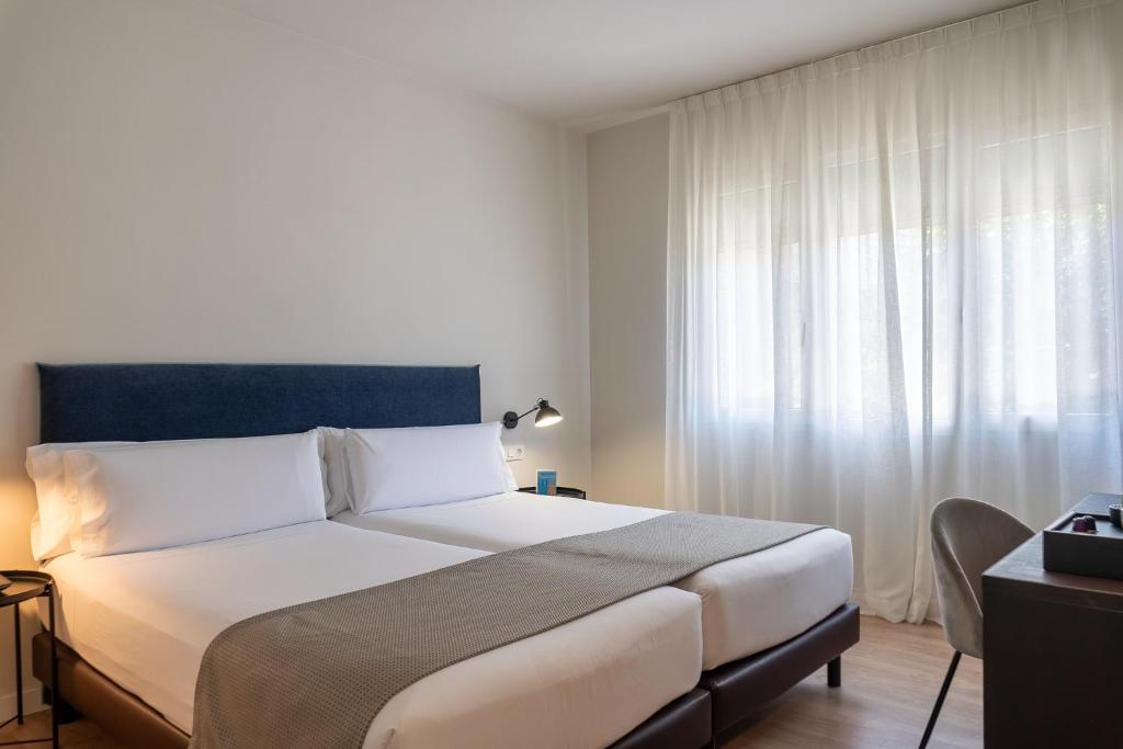 Tres Torres Atiram Hotel - 1