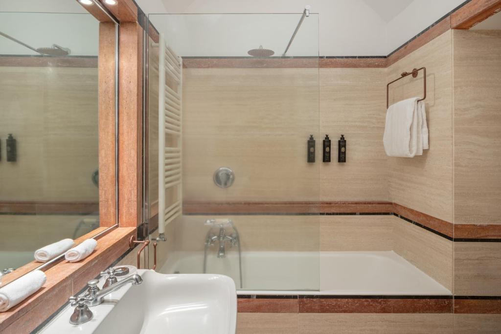 Castello di Velona Resort, Thermal SPA & Winery - 3