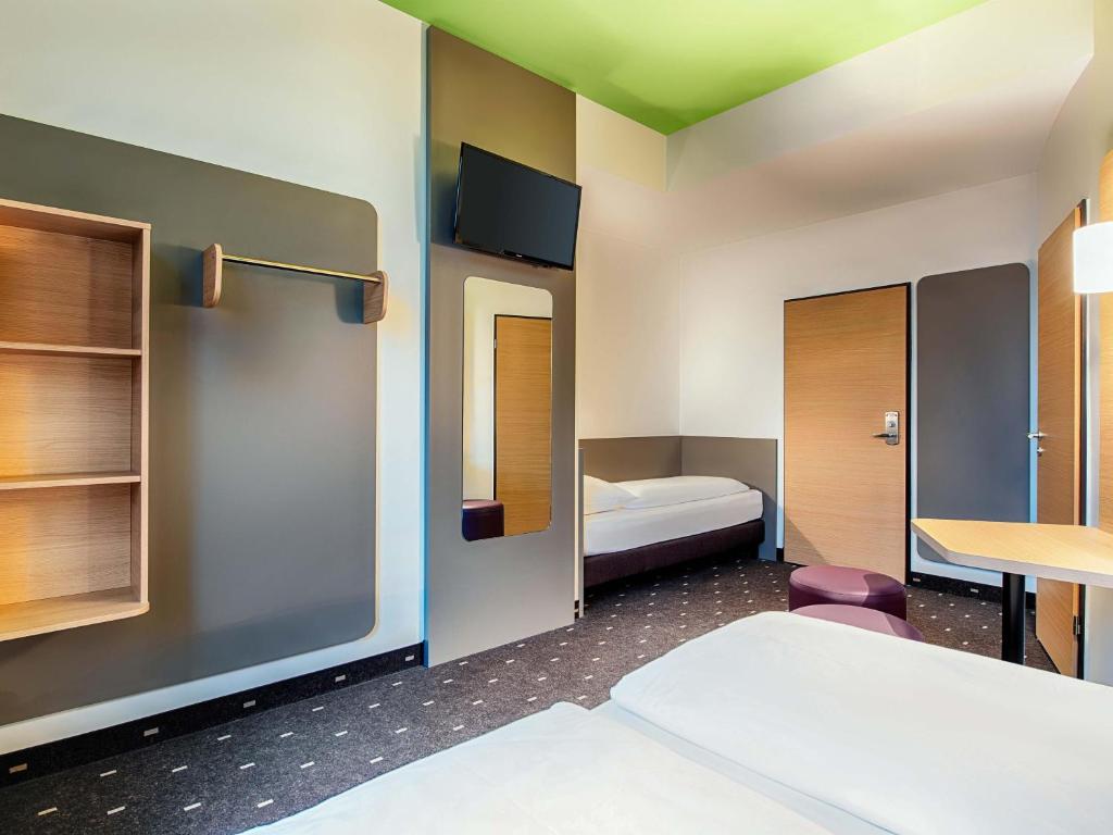 B&B Hotel Kassel-City - Habitación Triple (máx. 3 Adultos)