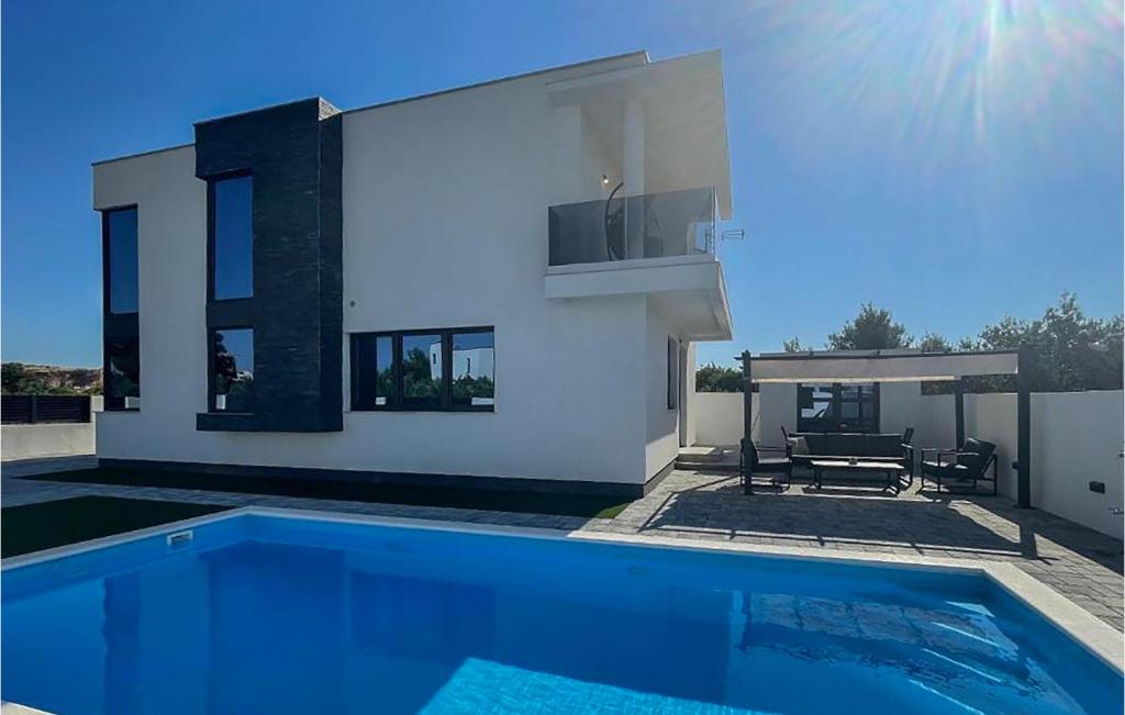 Cozy Home In Vodice With Sauna
