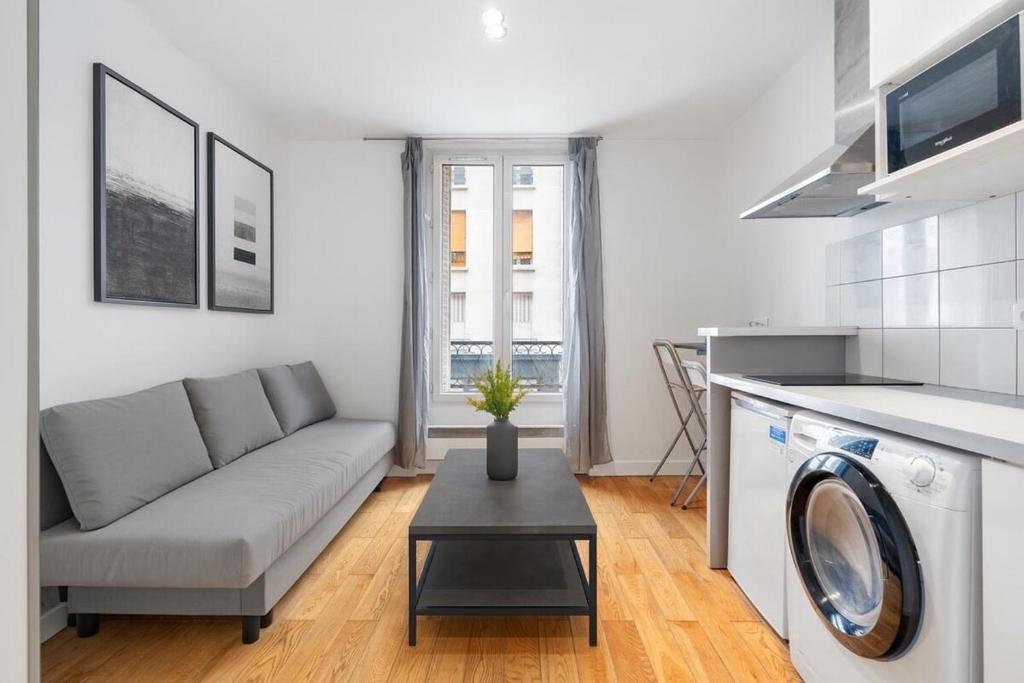 Montmartre - Élégance & Charme au pied Sacré-Cœur - Resim 1