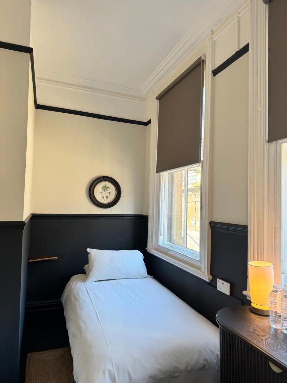 Piccadilly Central - Resim 32