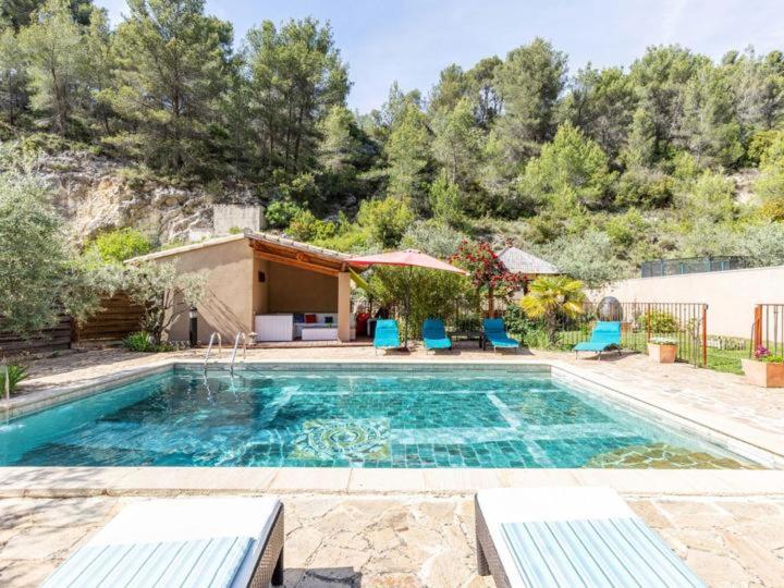 Πισίνα στο ή κοντά στο villa l oliveraie