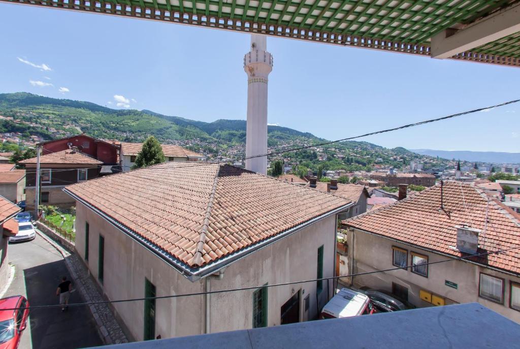 Nespecifikovaný výhled na hory nebo výhled na hory při pohledu z hotelu