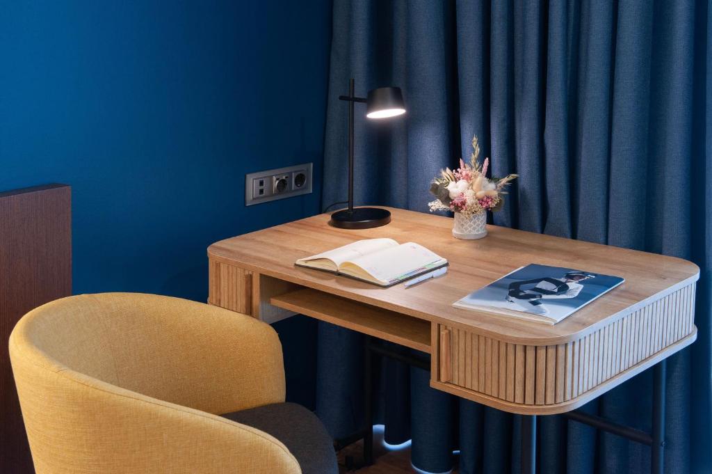 Crowne Plaza Madrid - Centre Retiro by IHG - Resim 12