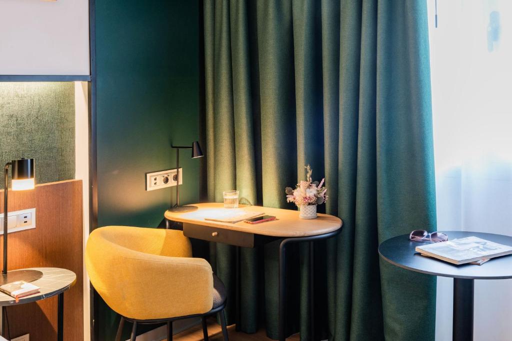 Crowne Plaza Madrid - Centre Retiro by IHG - Resim 16