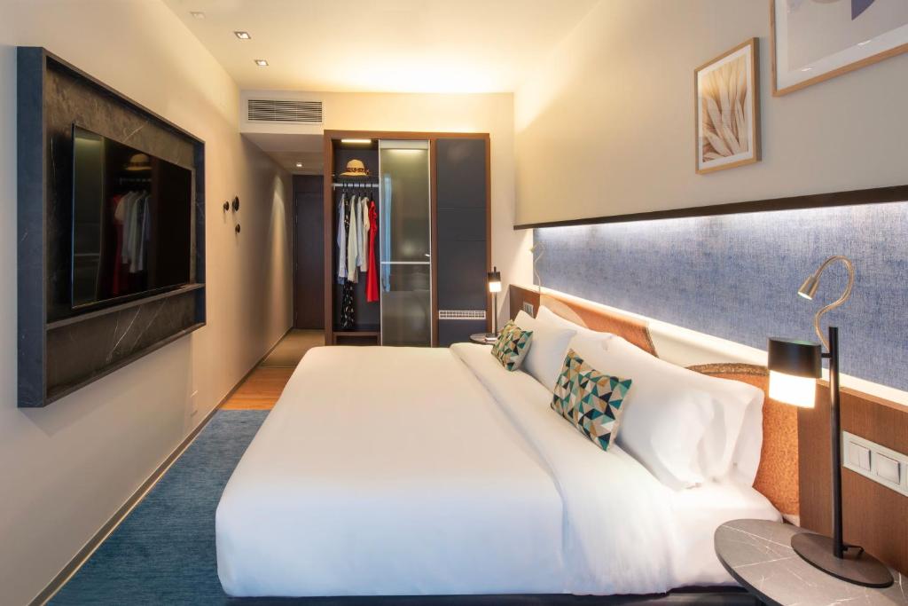 Crowne Plaza Madrid - Centre Retiro by IHG - Resim 20