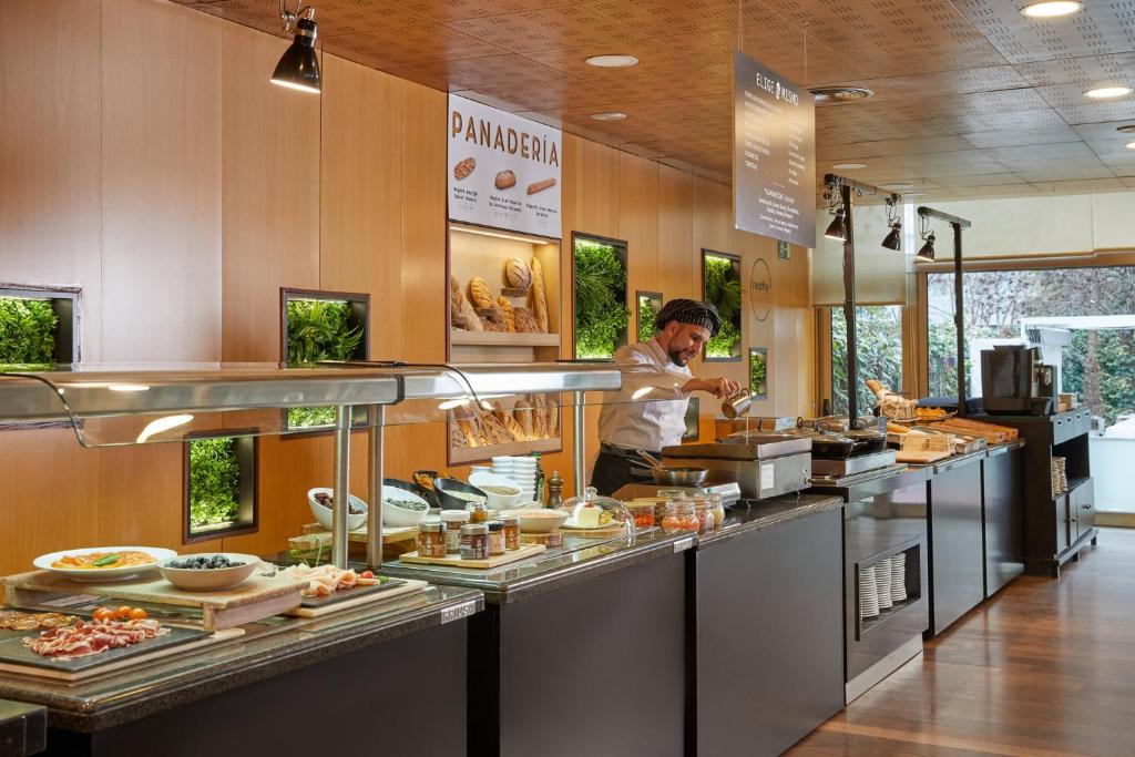 Crowne Plaza Madrid - Centre Retiro by IHG - Resim 31