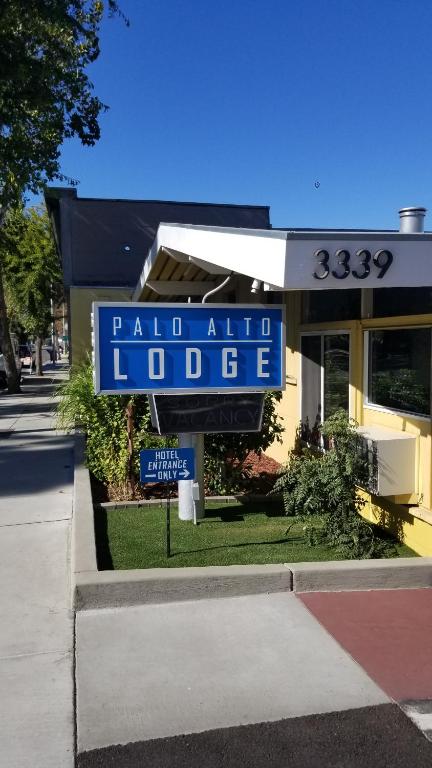 Certifikát, hodnocení, plakát nebo jiný dokument vystavený v ubytování Palo Alto Lodge
