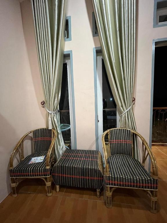 Sapo Rumbia Homestay - Tweepersoonskamer Met Balkon