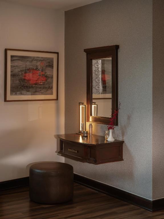 Odys Premium Double (Daily free Minibar & (1) time Afternoon Tea)
