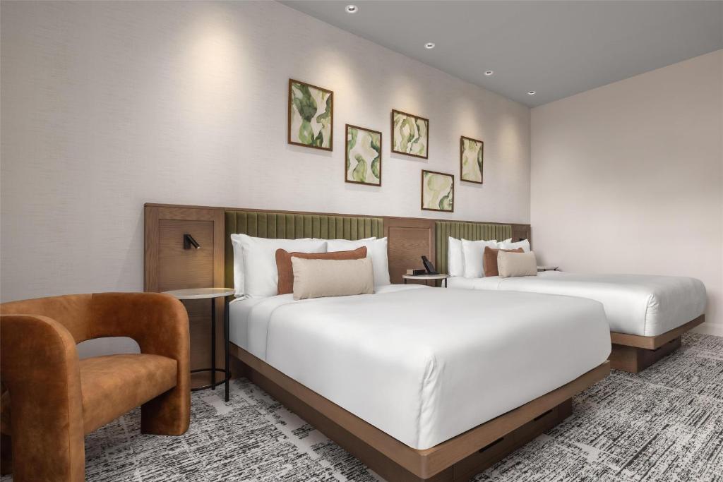 
Queen Room with Two Queen Beds
