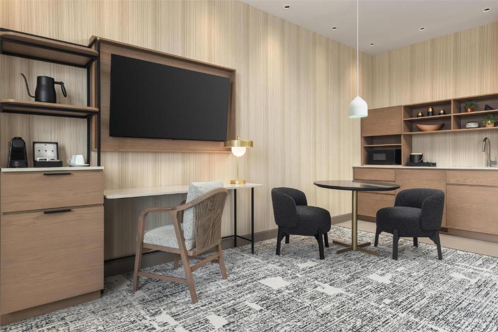 Hotel Railwayparc Montreal, Tapestry Collection By Hilton - Resim 45